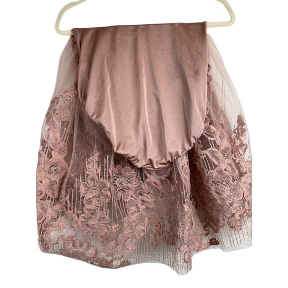 Curtain Call-Dancers Performance Dress Costume Style Eyes Open - Picture 7 of 7